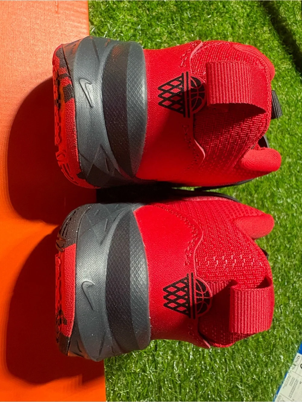 Nike Men's Red and Black Athletic Shoes 6youth, women’s 7.5. Basketball sneakers